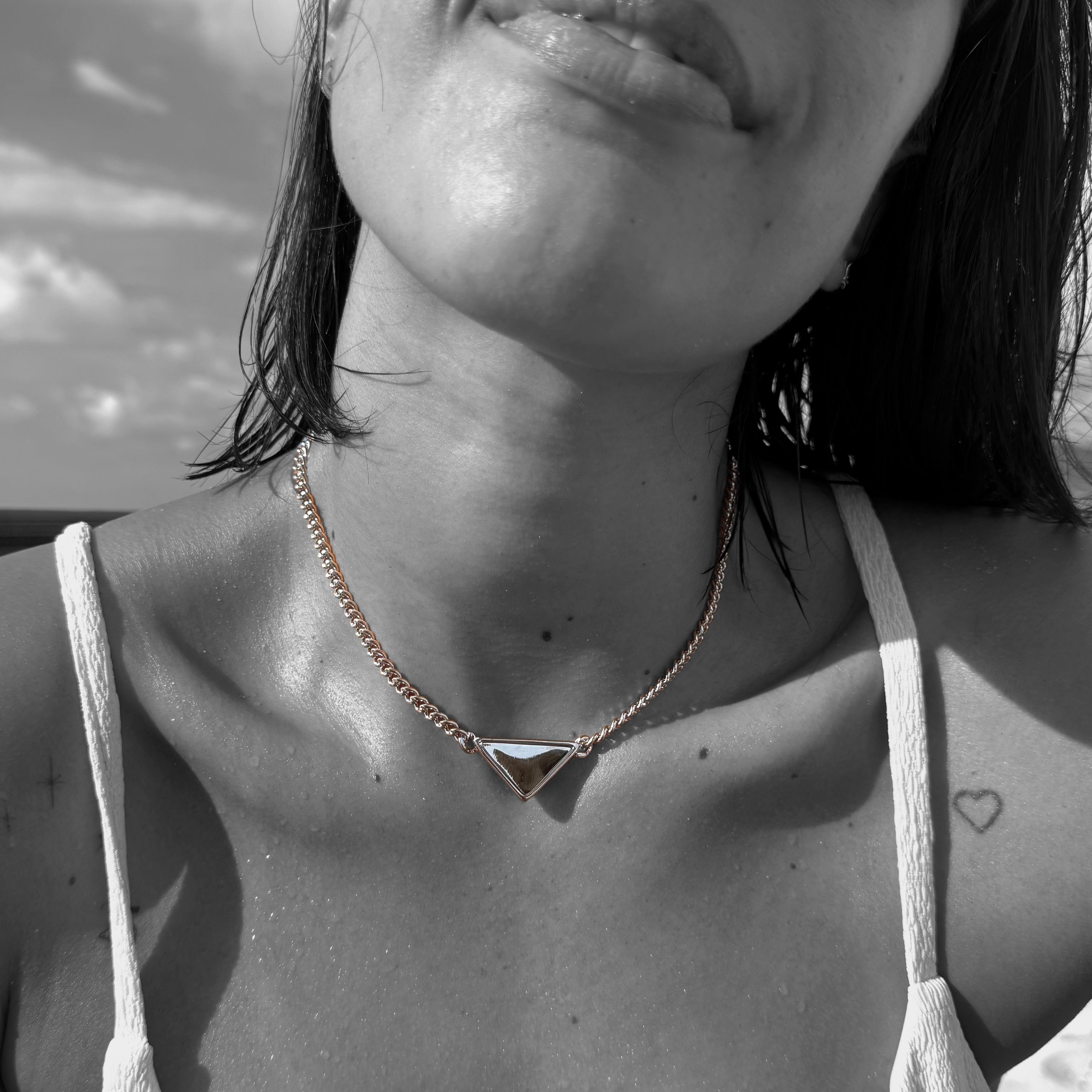 Mujer Cadenas