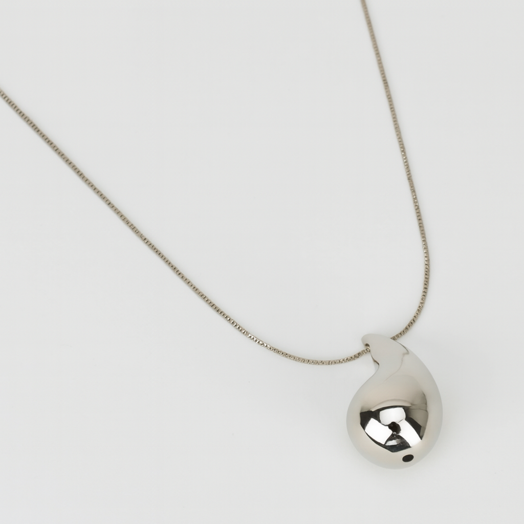 Collar plateado de gota chunky