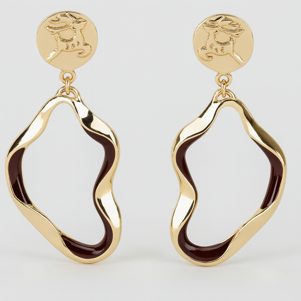 Aretes ondulados dorados