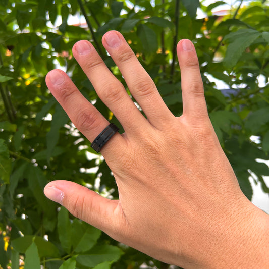 Anillo argolla en acero negro