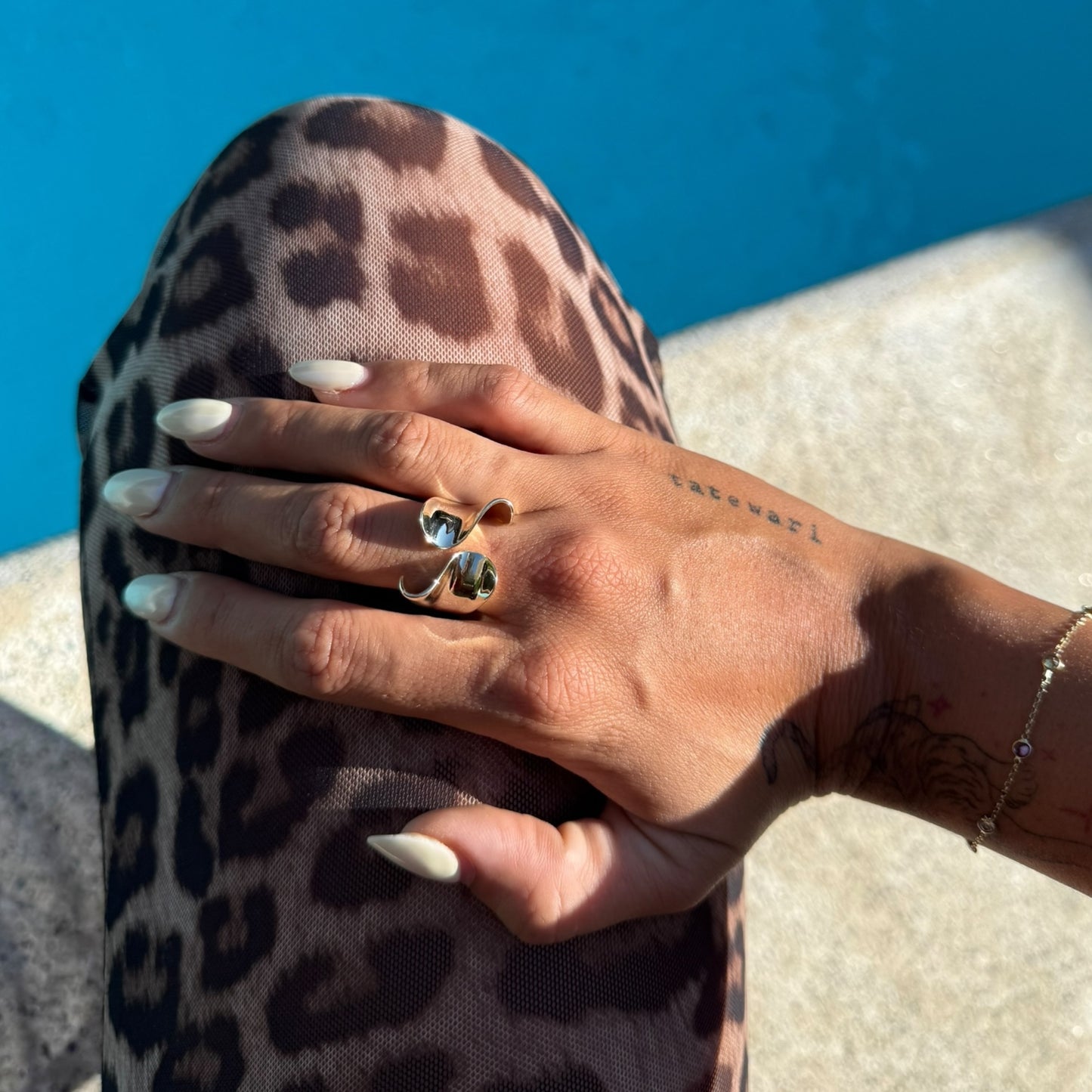 Anillo ondulado