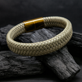 Pulsera de piel entrelazada