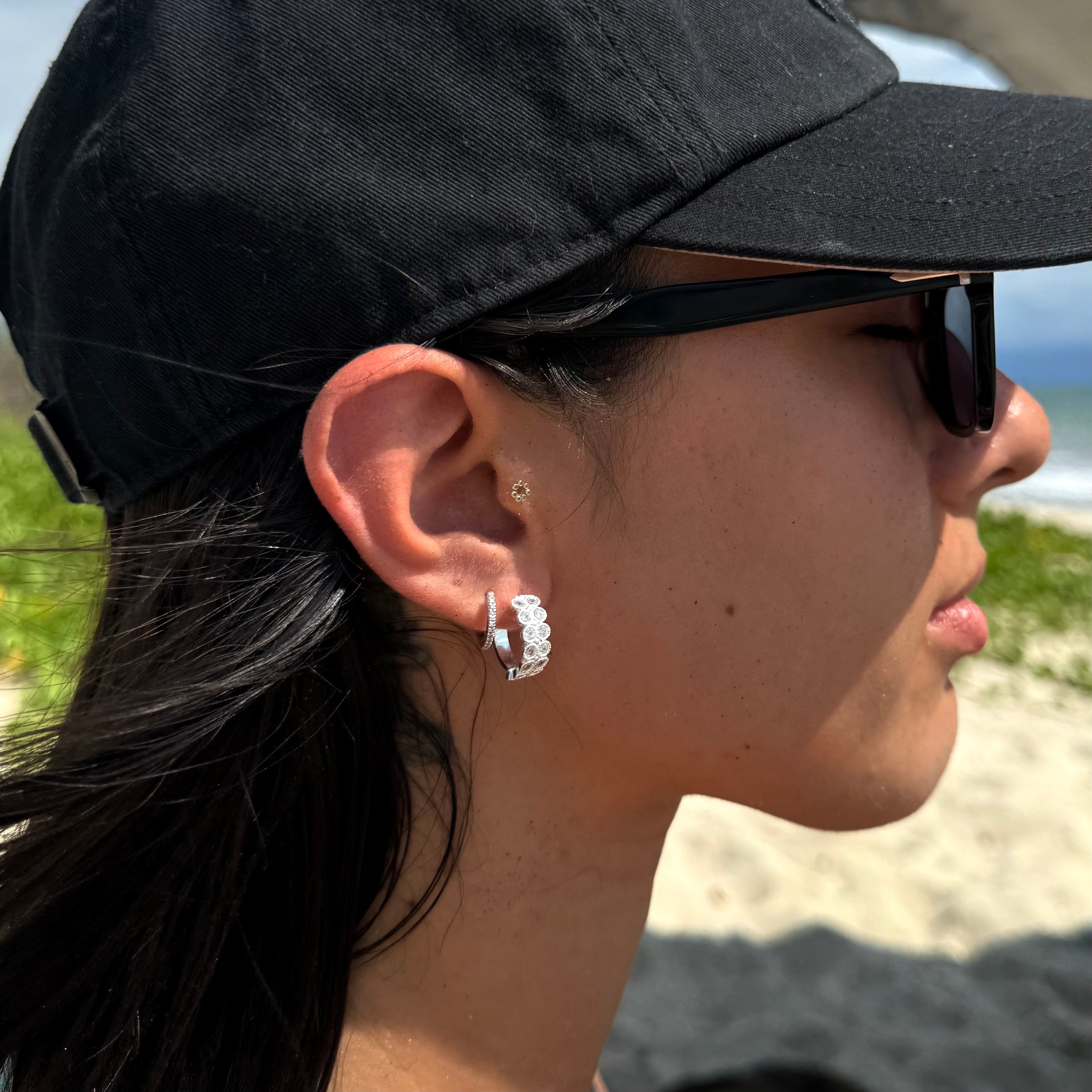 Huggies dobles con circonias