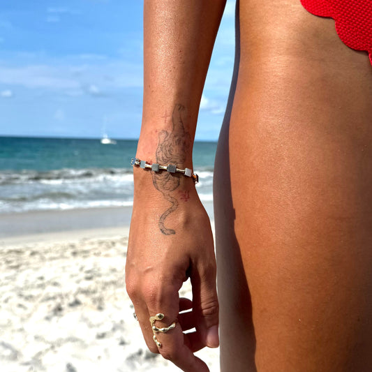 Pulsera con cubos