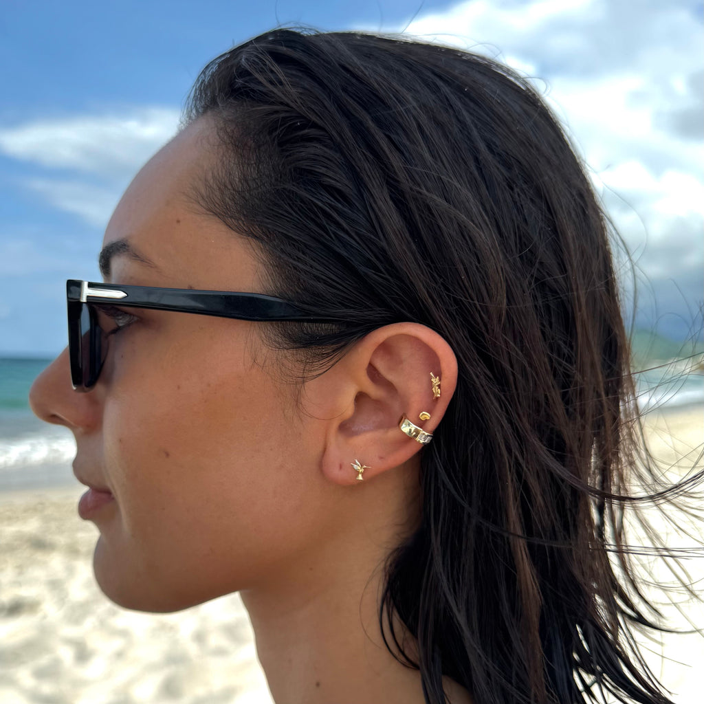 Ear cuff con tres circonias rectangulares