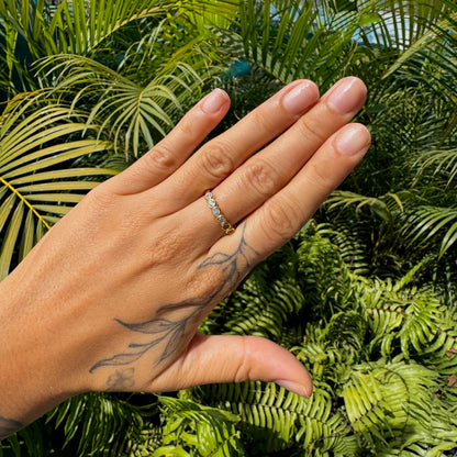 Anillo media churumbela con zirconias