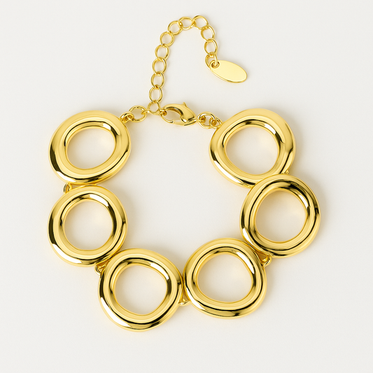 Pulsera con diseño de aros