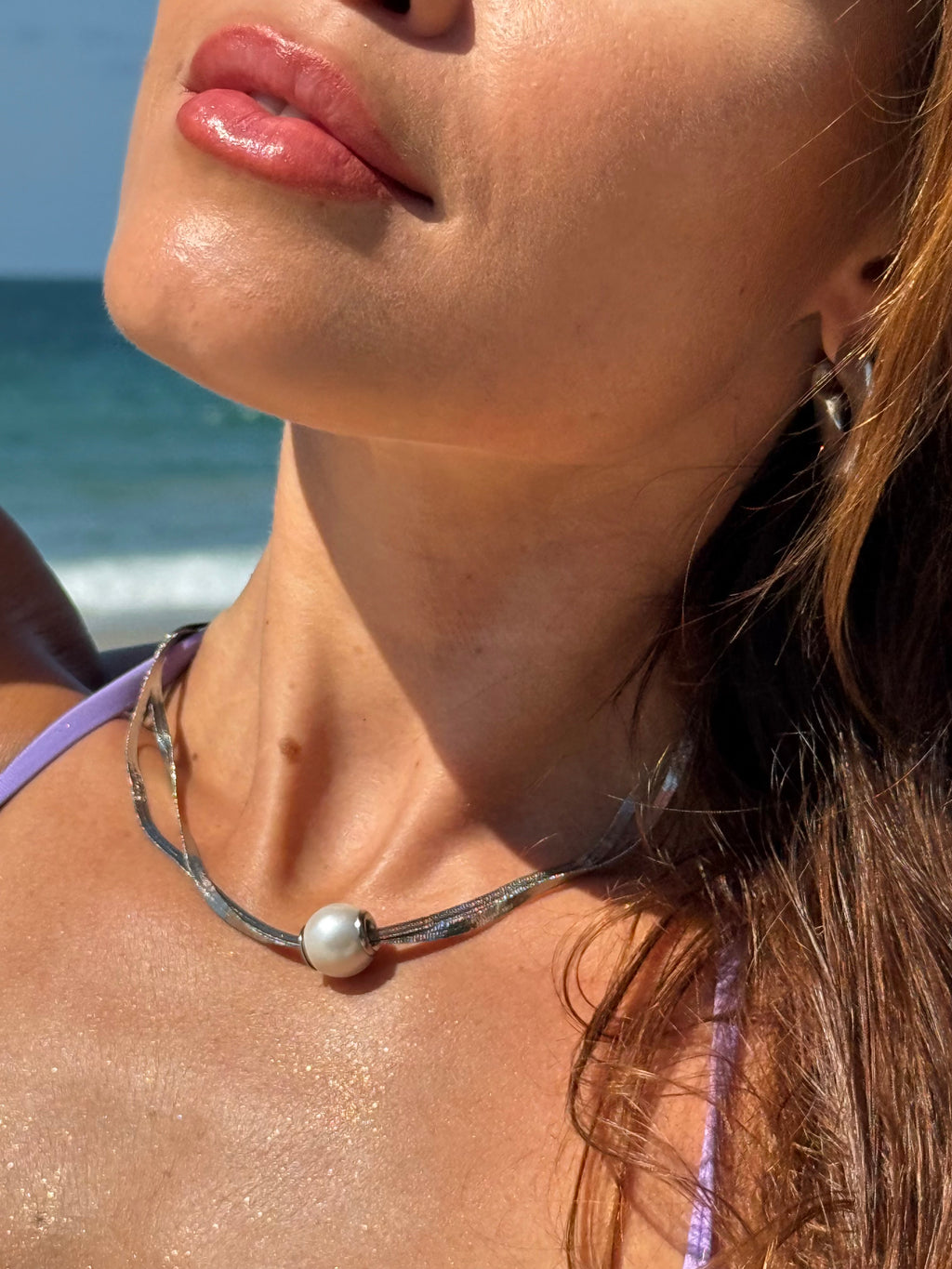 Collar plateado doble con tipo perla