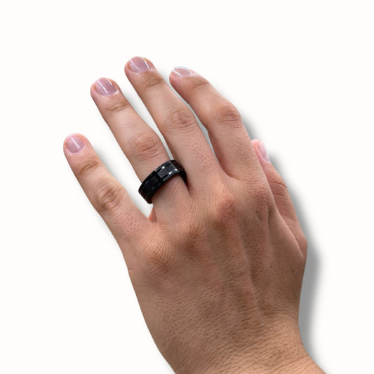 Anillo argolla en acero negro