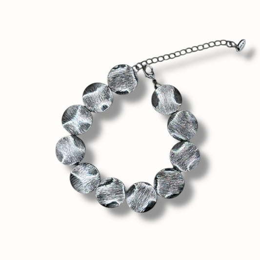 Pulsera de círculos texturizados