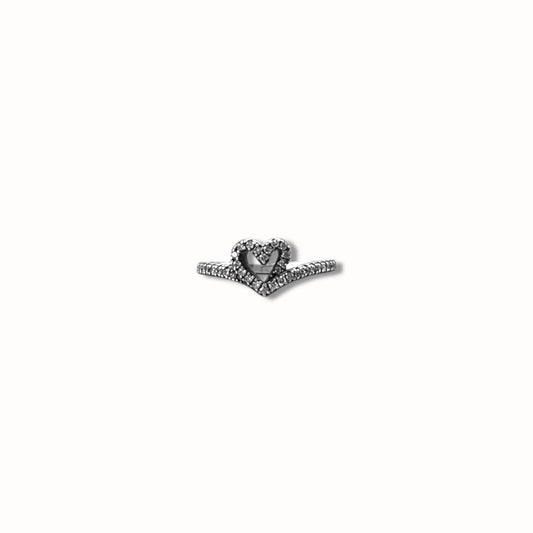 Anillo de corazón con zirconia