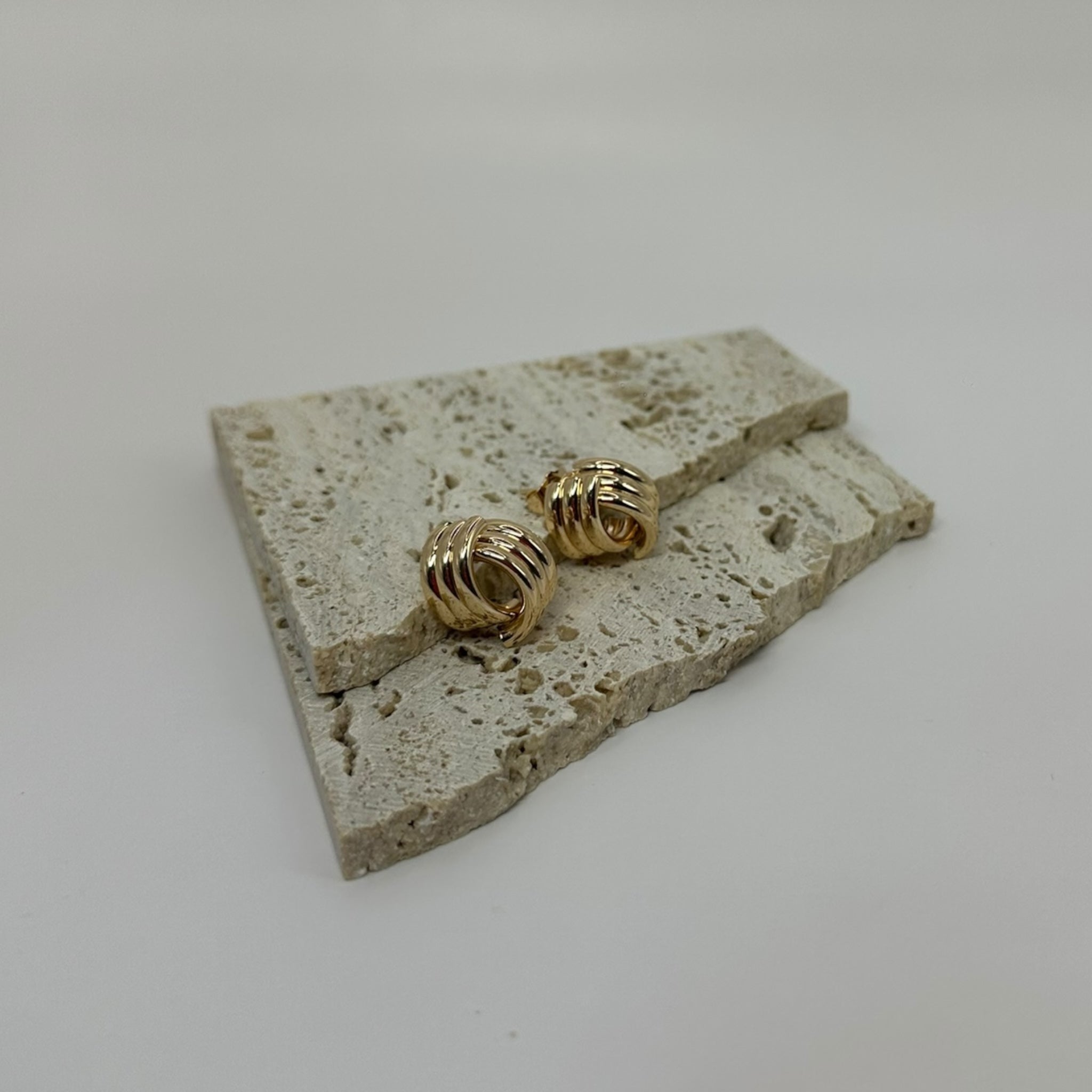 Arete tubular triple