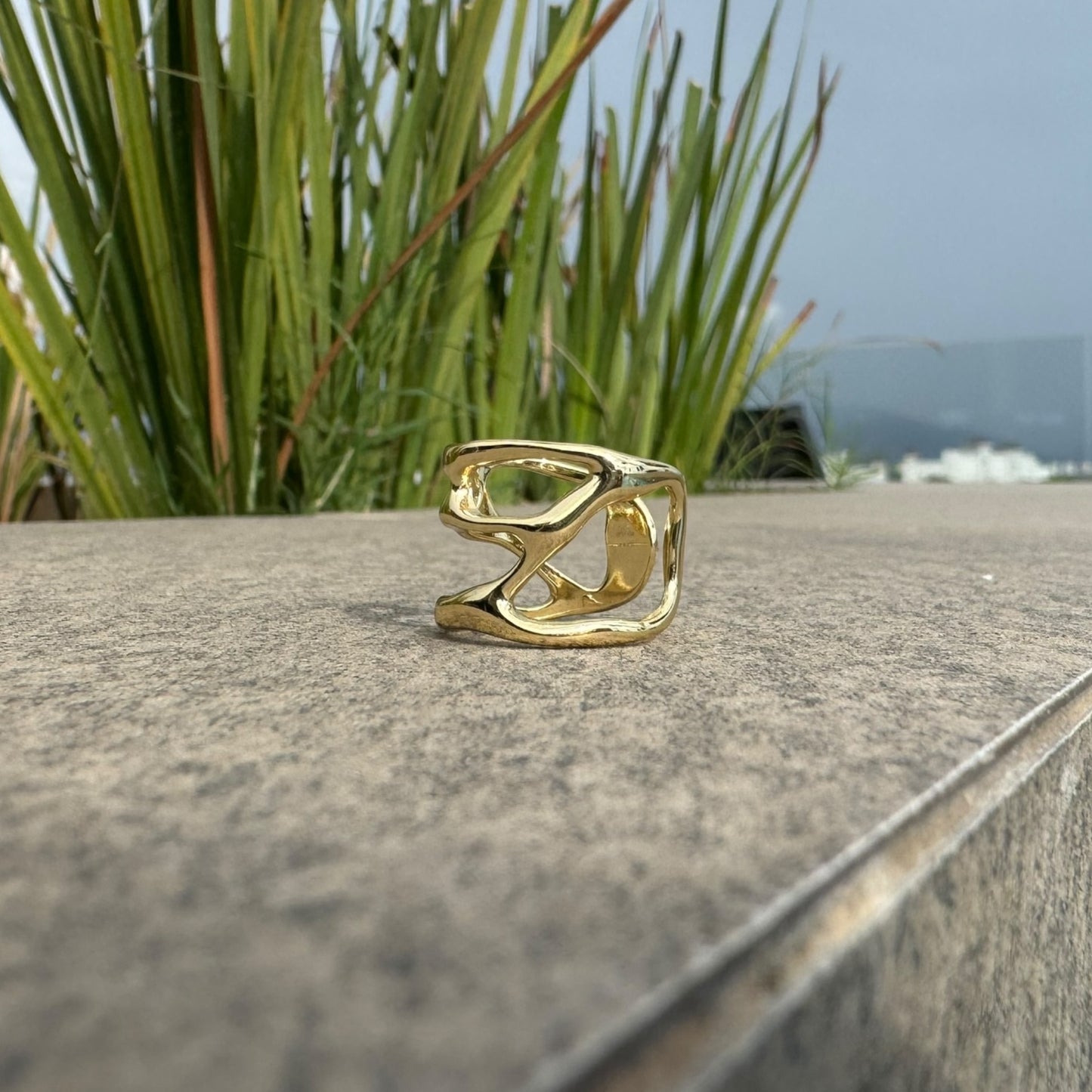 Anillo con diseño de coral