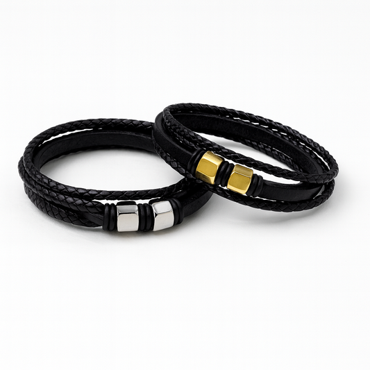 Pulsera en piel con placas