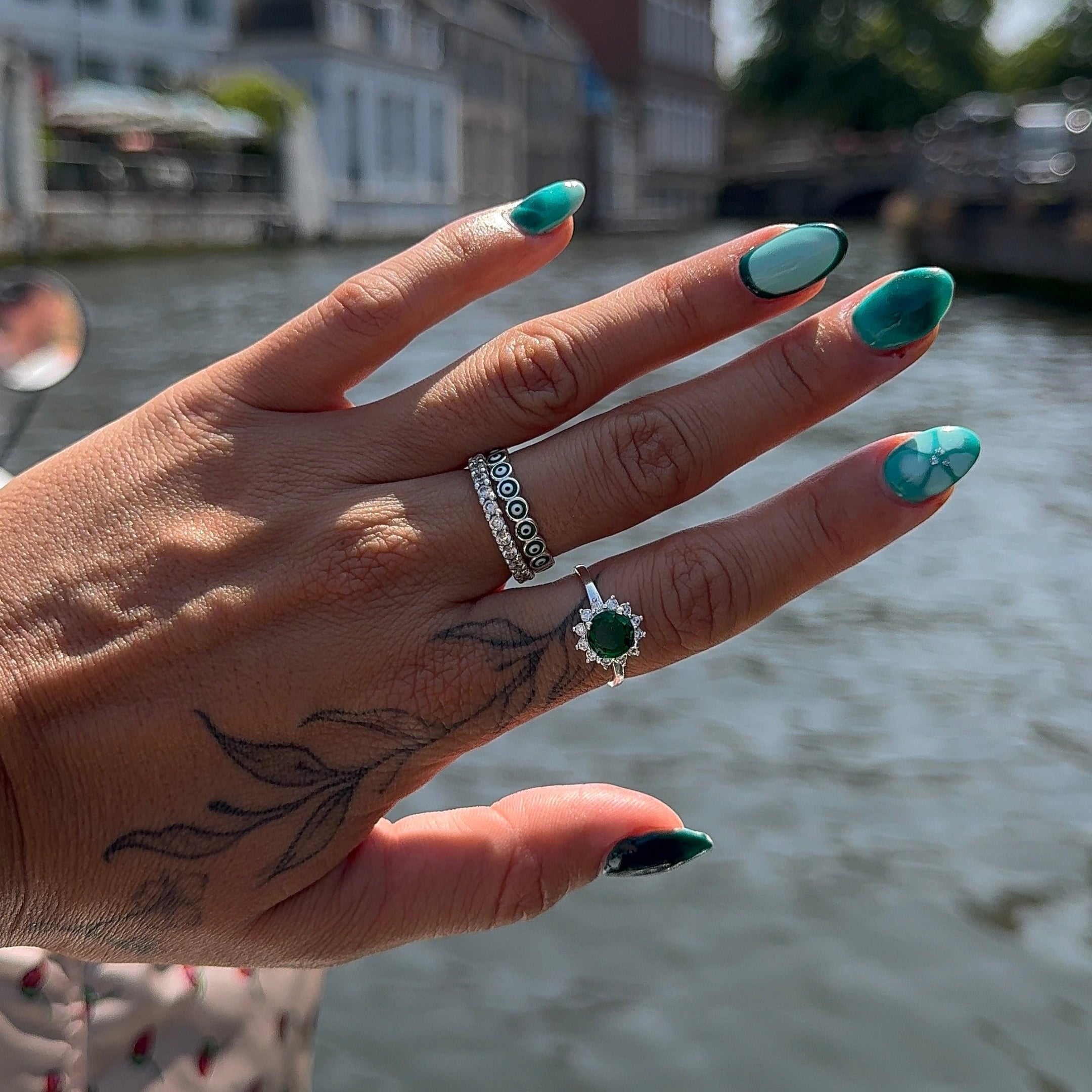 Anillo flor piedra zirconia
